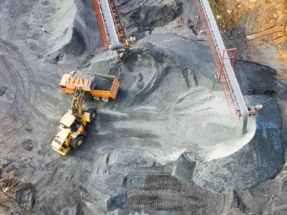 L'Amministrazione Trump blocca la chiusura di una vecchia centrale a carbone