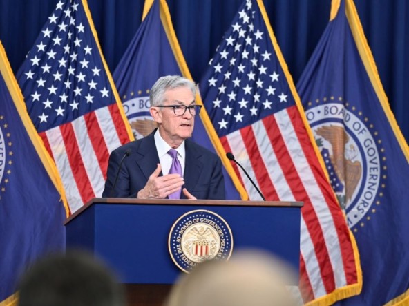 Fed: crepe sulla compattezza dei repubblicani, aumentano i dubbi sull'indagine federale su Powell